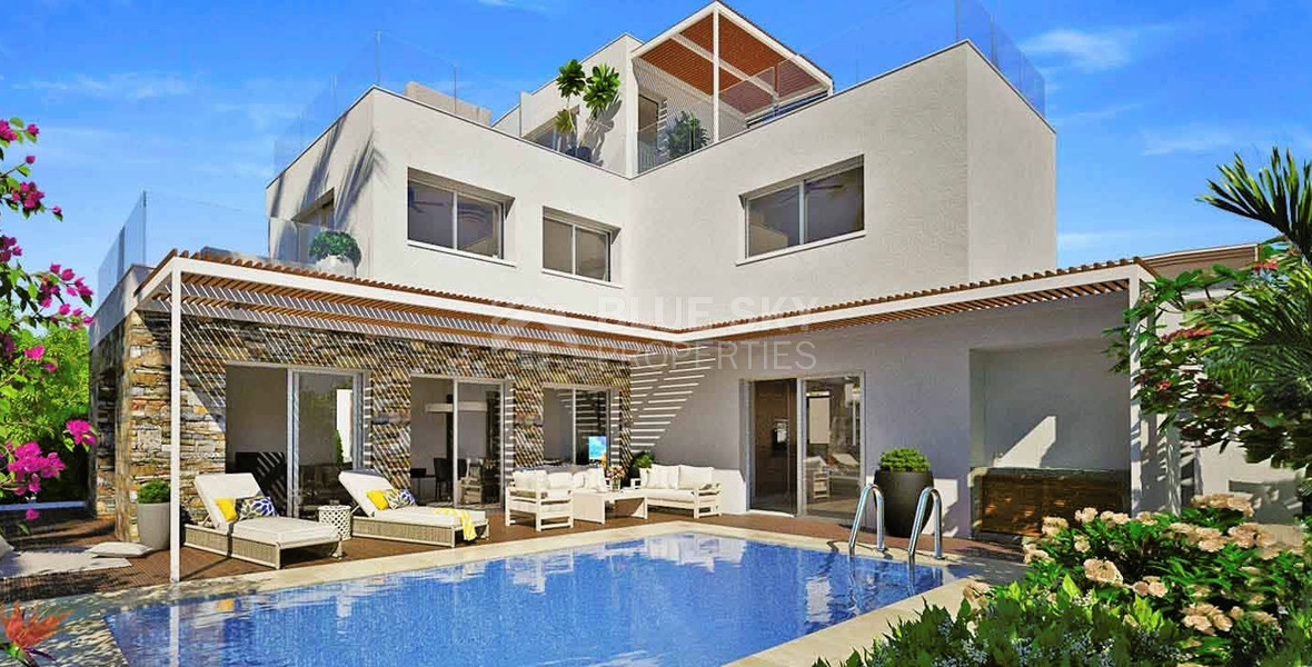 Four Bed House  In Geroskipou Paphos Cyprus