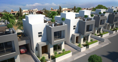 Three bedroom house for sale in Konia