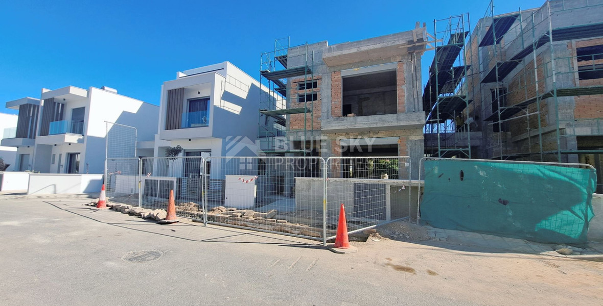 Three bedroom house for sale in Konia