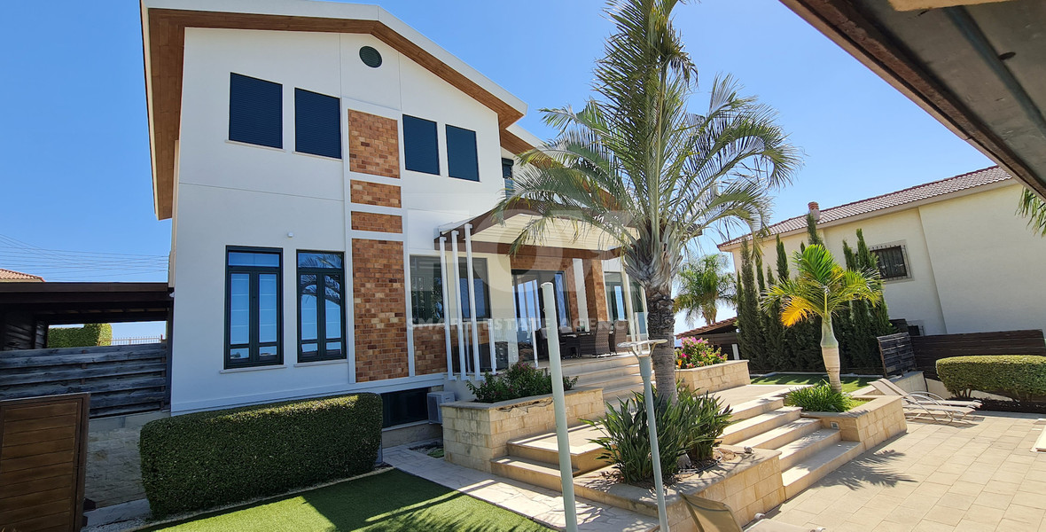 Five Bedroom Villa For Sale In Agios Athanasios Limassol