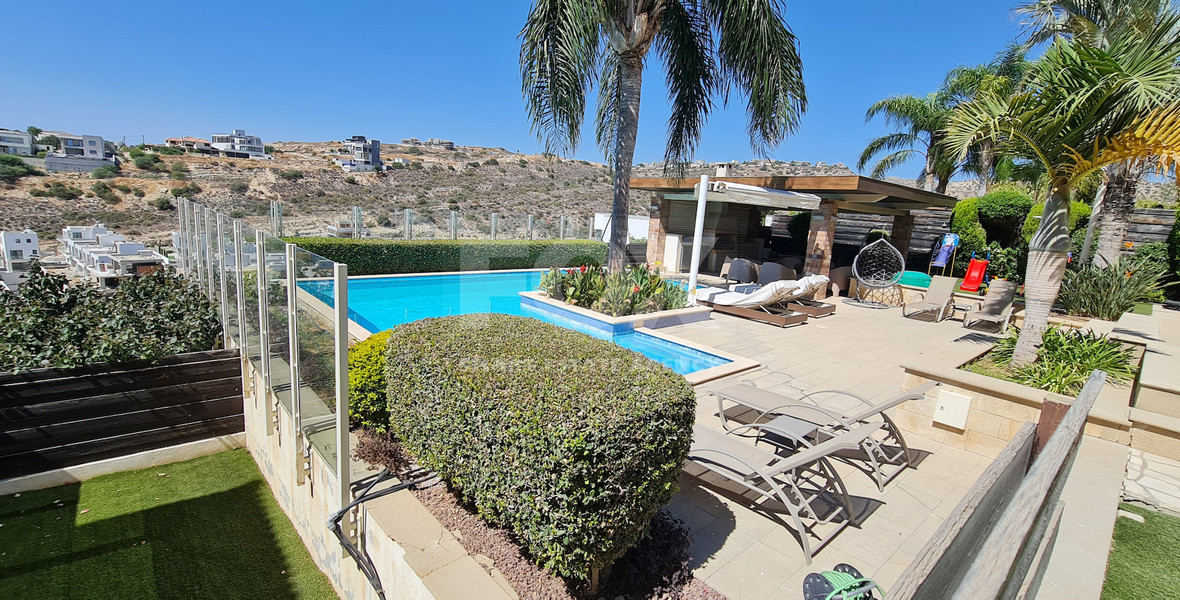 Five Bedroom Villa For Sale In Agios Athanasios Limassol