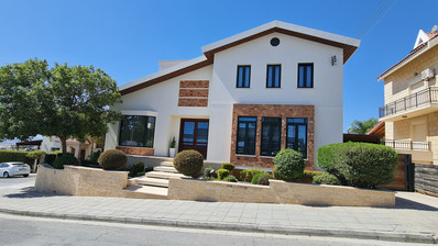 Five Bedroom Villa For Sale In Agios Athanasios Limassol