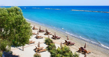 Amazing 5 Bed Penthouse with private swimming pool and private elevator access For Sale In Potamos Germasogeias