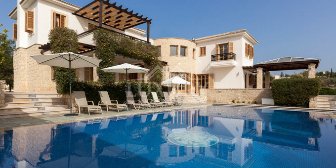 Five bedroom house in Aphrodite Hills,  Paphos