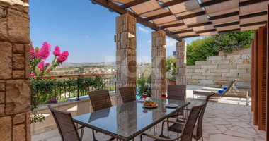 Two Bed House in Aphrodite Hills Paphos