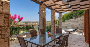 Two Bed House in Aphrodite Hills Paphos