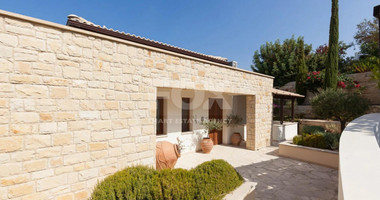 Two Bed House in Aphrodite Hills Paphos