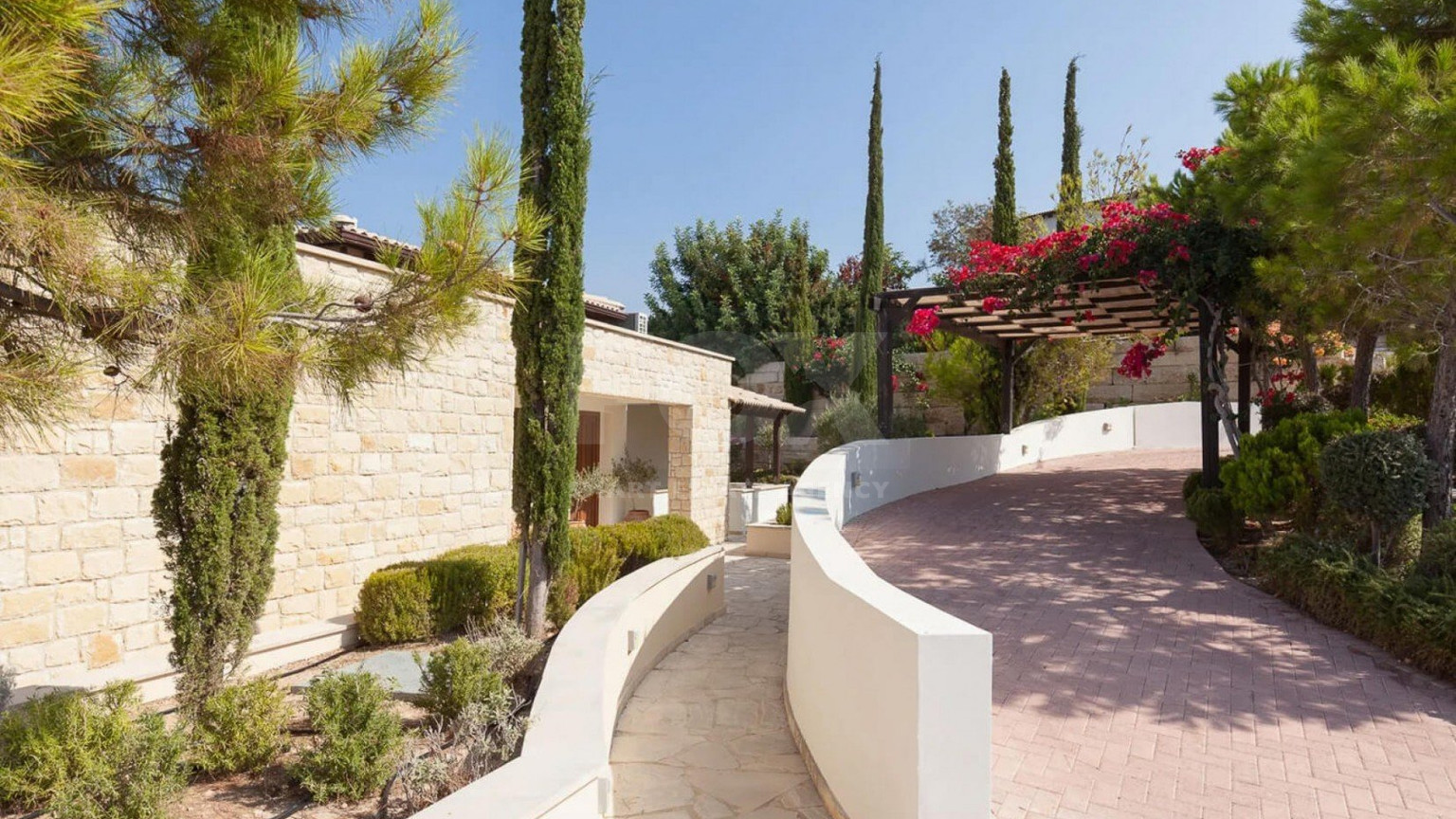 Two Bed House in Aphrodite Hills Paphos