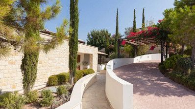 Two Bed House in Aphrodite Hills Paphos