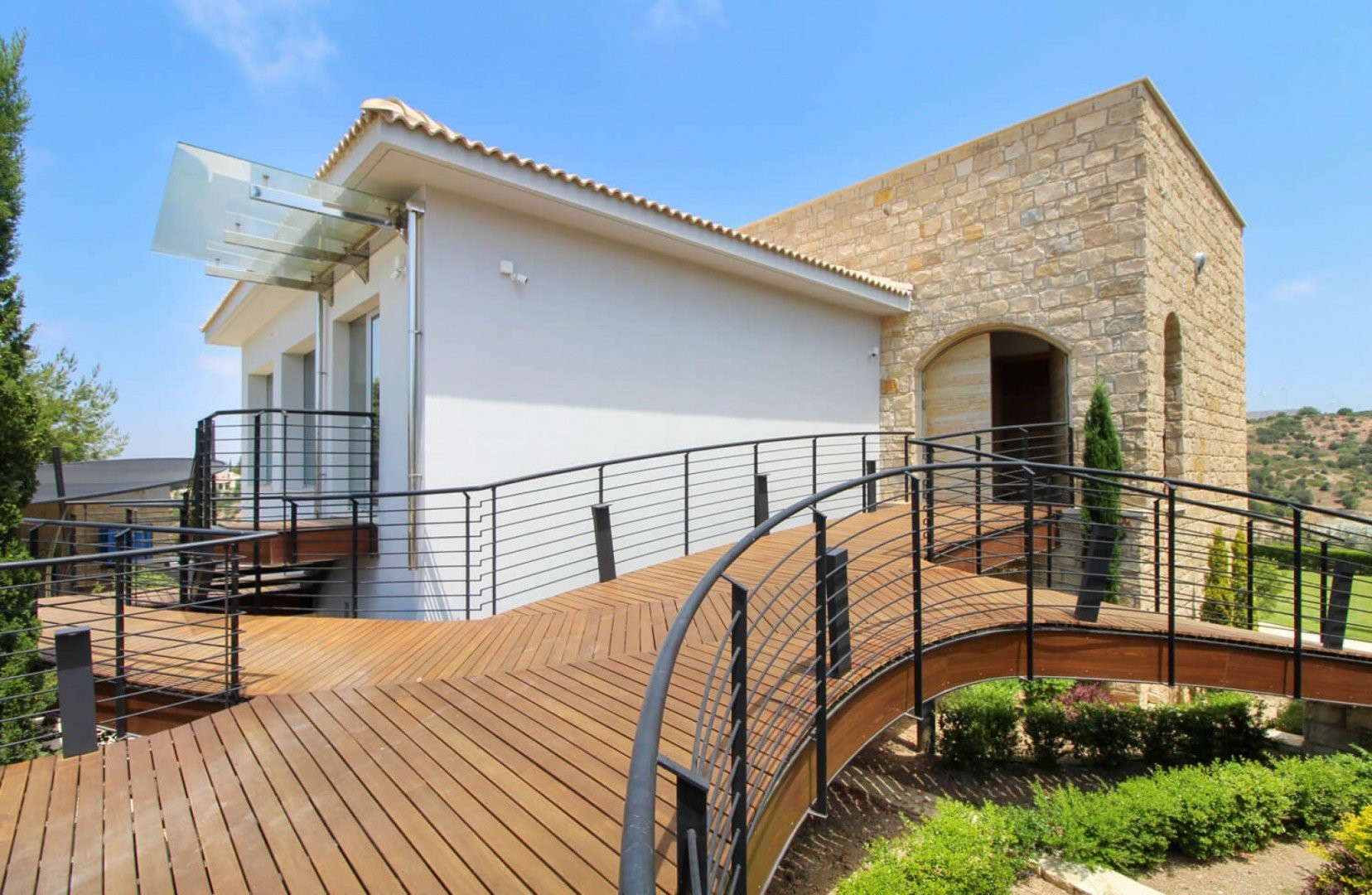 Mieszkanie 4 pokoi 450 m² Kouklia, Cypr