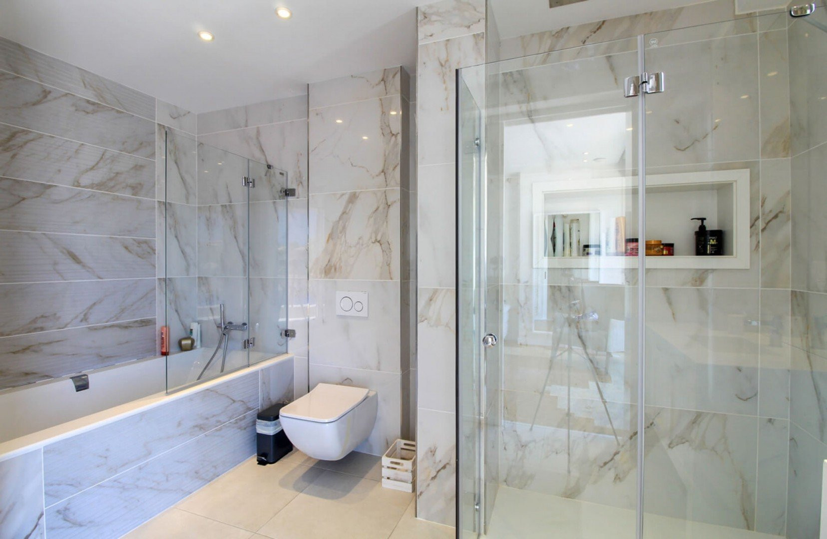 Mieszkanie 4 pokoi 450 m² Kouklia, Cypr