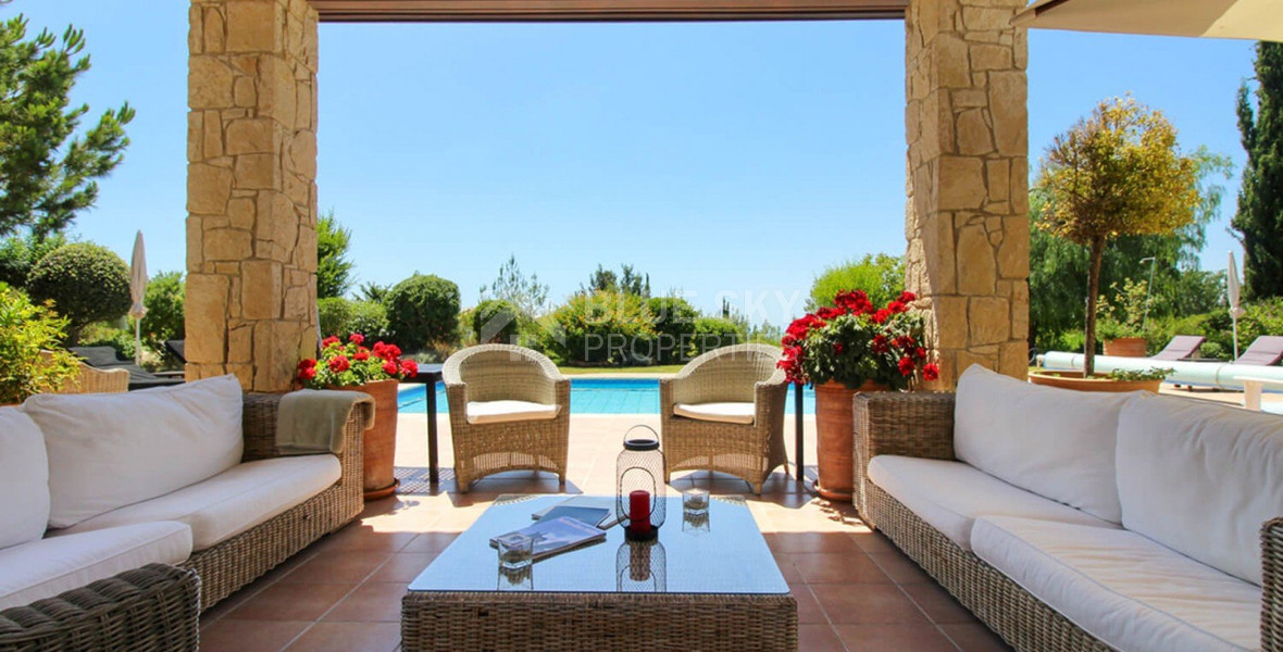 Luxury Sea-View three bedroom Villa for Sale in Aphrodite Hills – Large Plot, Private Pool & Elegant Design