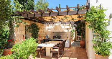 Three Bed luxury House for sale in Aphrodite Hills , Paphos
