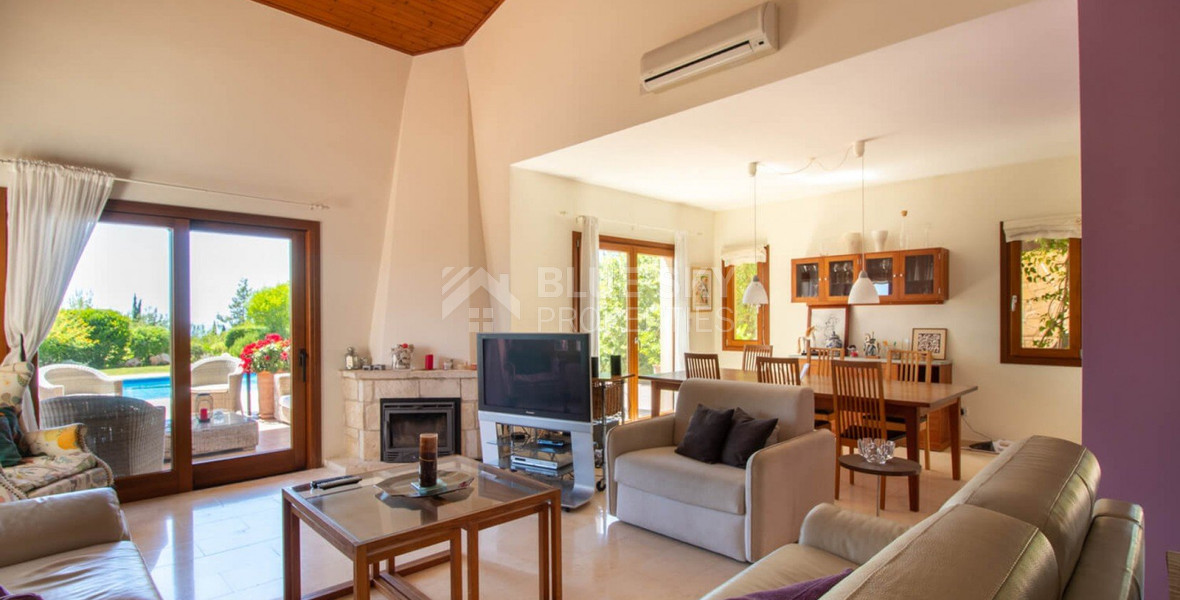 Luxury Sea-View three bedroom Villa for Sale in Aphrodite Hills – Large Plot, Private Pool & Elegant Design