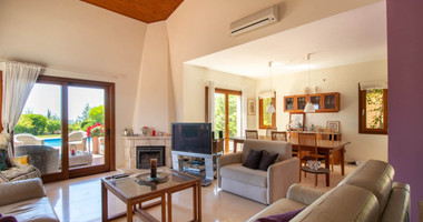 Three Bed luxury House for sale in Aphrodite Hills , Paphos