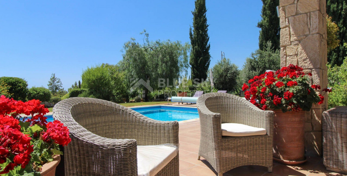 Luxury Sea-View three bedroom Villa for Sale in Aphrodite Hills – Large Plot, Private Pool & Elegant Design