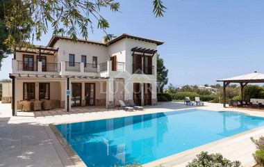 Five bedroom House For Sale In Aphrodite Hills Paphos