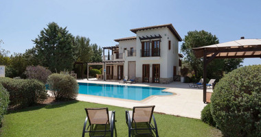 Five bedroom House For Sale In Aphrodite Hills Paphos