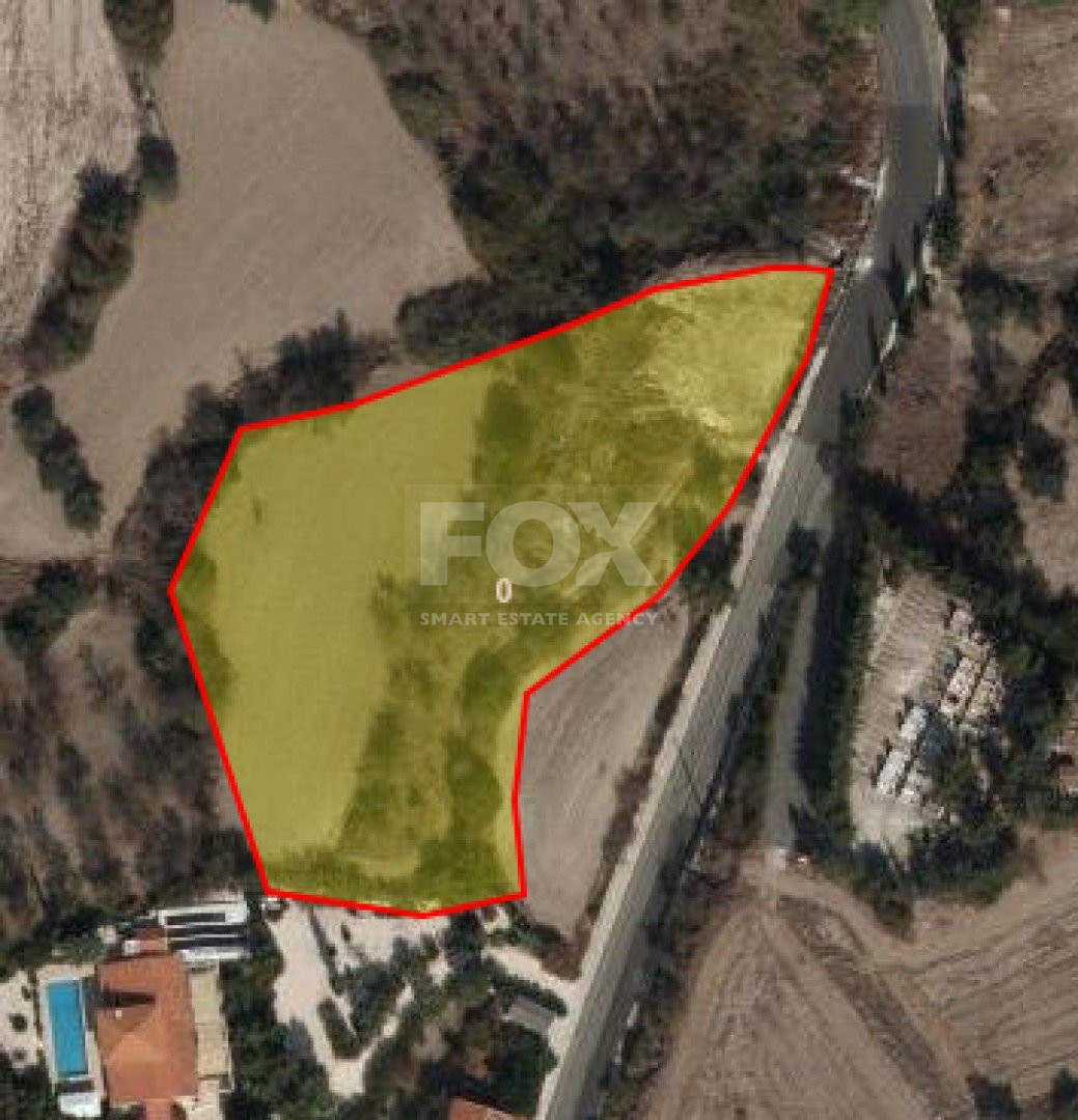 Half Share Field in  Peristerona Pafou