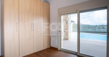 Luxury three Bedroom Villa with Swimming Pool for Sale in Neo Chorio