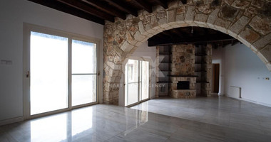 Luxury three Bedroom Villa with Swimming Pool for Sale in Neo Chorio