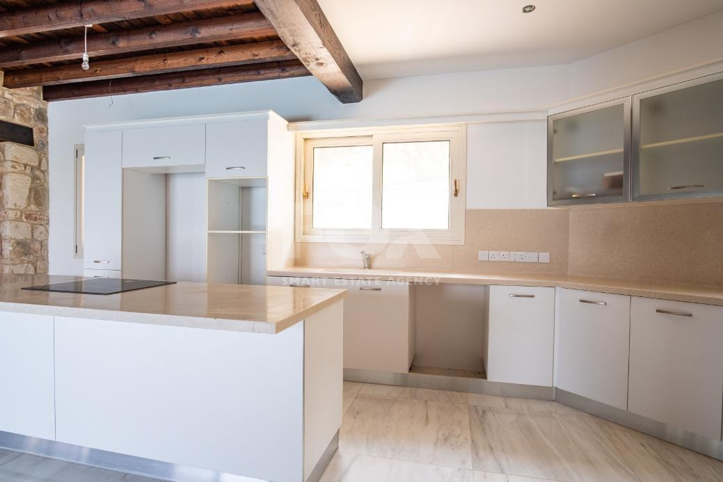 Luxury three Bedroom Villa with Swimming Pool for Sale in Neo Chorio