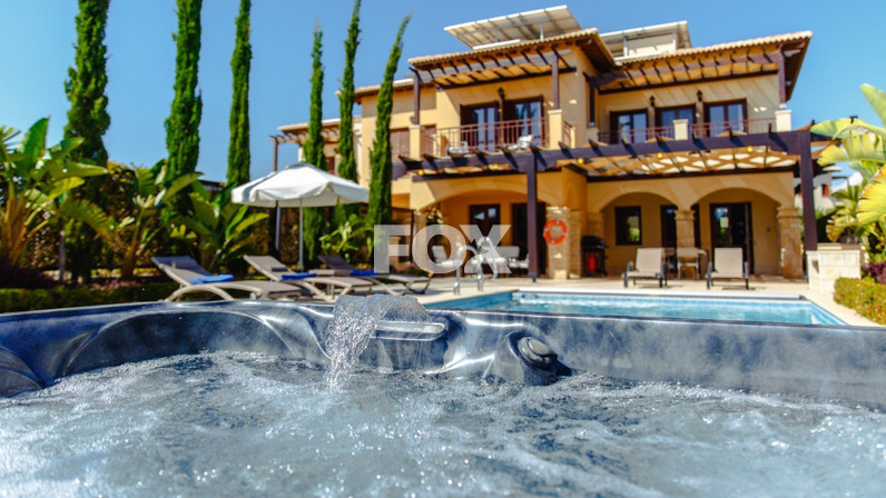 3-bedroom detached house for sale 215 m² in Aphrodite hills, Paphos, Cyprus