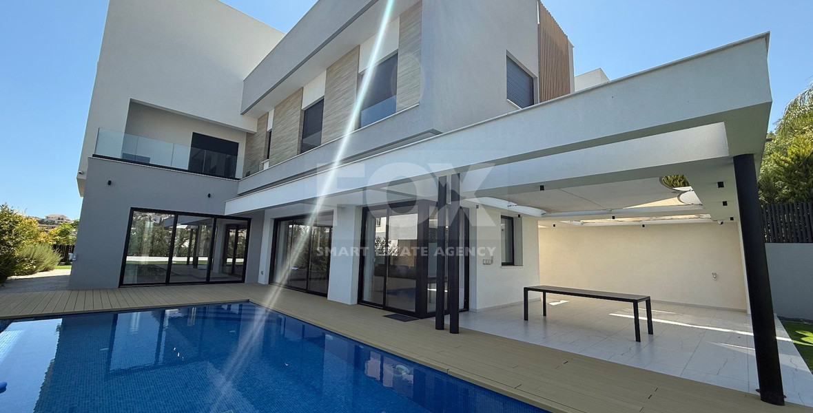 Five Bed House with swimming pool and landscaped garden for Rent In Agios Tychon Limassol