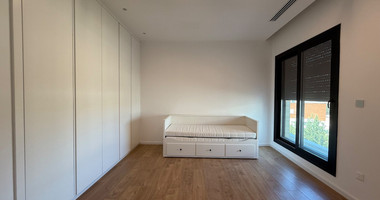 Five Bed House with swimming pool and landscaped garden for Rent In Agios Tychon Limassol