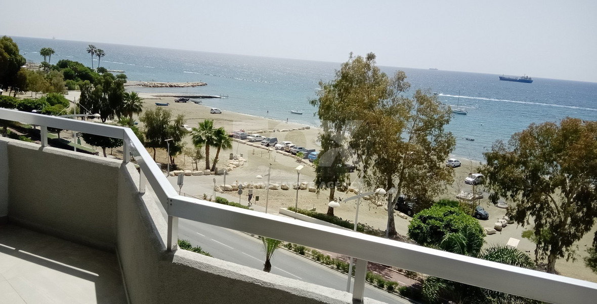 Luxury Two Bed Frontline Apartment Unobstructed Sea Views