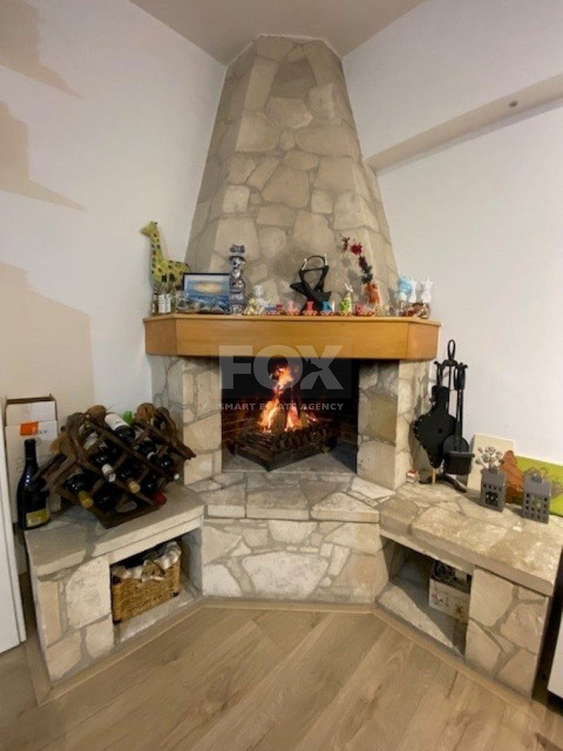 Modern Unfurnished Top Floor Apartment in Neapoli