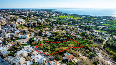 Shared residential field in Chloraka, Paphos