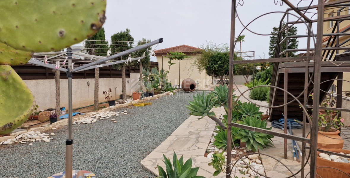 8 Bed House To Rent In Kolossi Limassol Cyprus