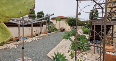 8 Bed House To Rent In Kolossi Limassol Cyprus