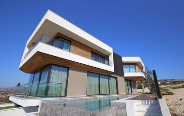 Luxurious Furnished Five Bedroom Home with Pool Konia