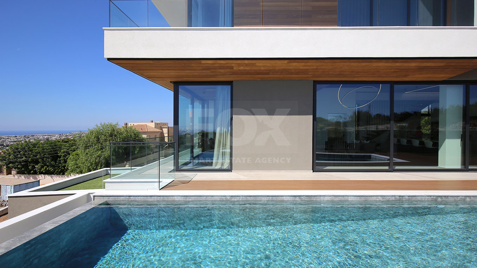 Luxurious Furnished Five Bedroom Home with Pool Konia