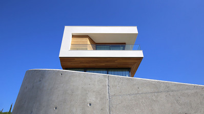 Luxurious Furnished Five Bedroom Home with Pool Konia