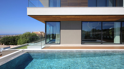 Luxurious Furnished Five Bedroom Home with Pool Konia