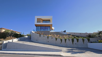Luxurious Furnished Five Bedroom Home with Pool Konia