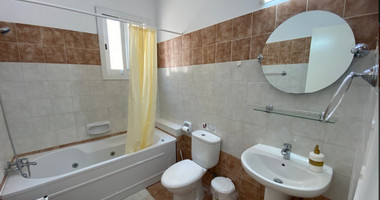 Two Bed Apartment In Universal Paphos Cyprus