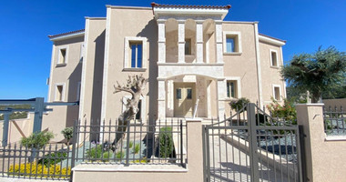 Spacious Detached House for Sale in Peyia – Five Bedrooms, Private Pool for sale