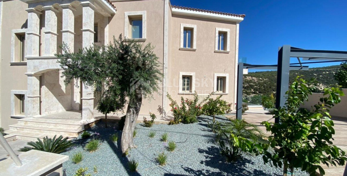 Spacious Detached House for Sale in Peyia – Five Bedrooms, Private Pool for sale