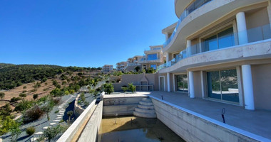 Spacious Detached House for Sale in Peyia – Five Bedrooms, Private Pool for sale