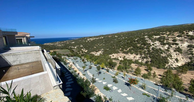 Luxury six Bedroom Detached House for Sale in Peyia – Private Pool & Sea Access