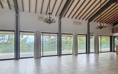 BARGAIN - PRICE REDUCTION : 6 Bed House For Sale In Moniatis Limassol Cyprus