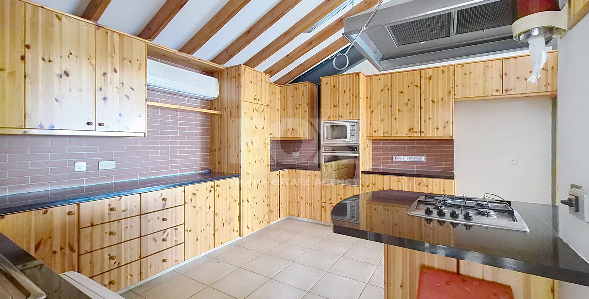 BARGAIN - PRICE REDUCTION : 6 Bed House For Sale In Moniatis Limassol Cyprus