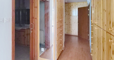 BARGAIN - PRICE REDUCTION : 6 Bed House For Sale In Moniatis Limassol Cyprus