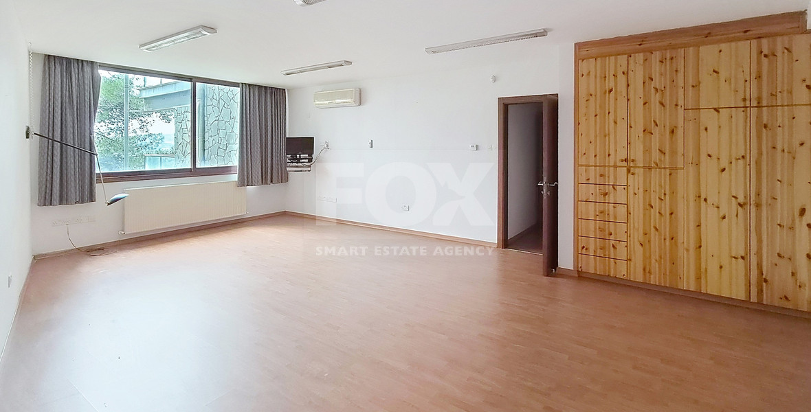 BARGAIN - PRICE REDUCTION : 6 Bed House For Sale In Moniatis Limassol Cyprus