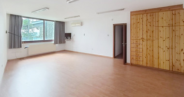 BARGAIN - PRICE REDUCTION : 6 Bed House For Sale In Moniatis Limassol Cyprus