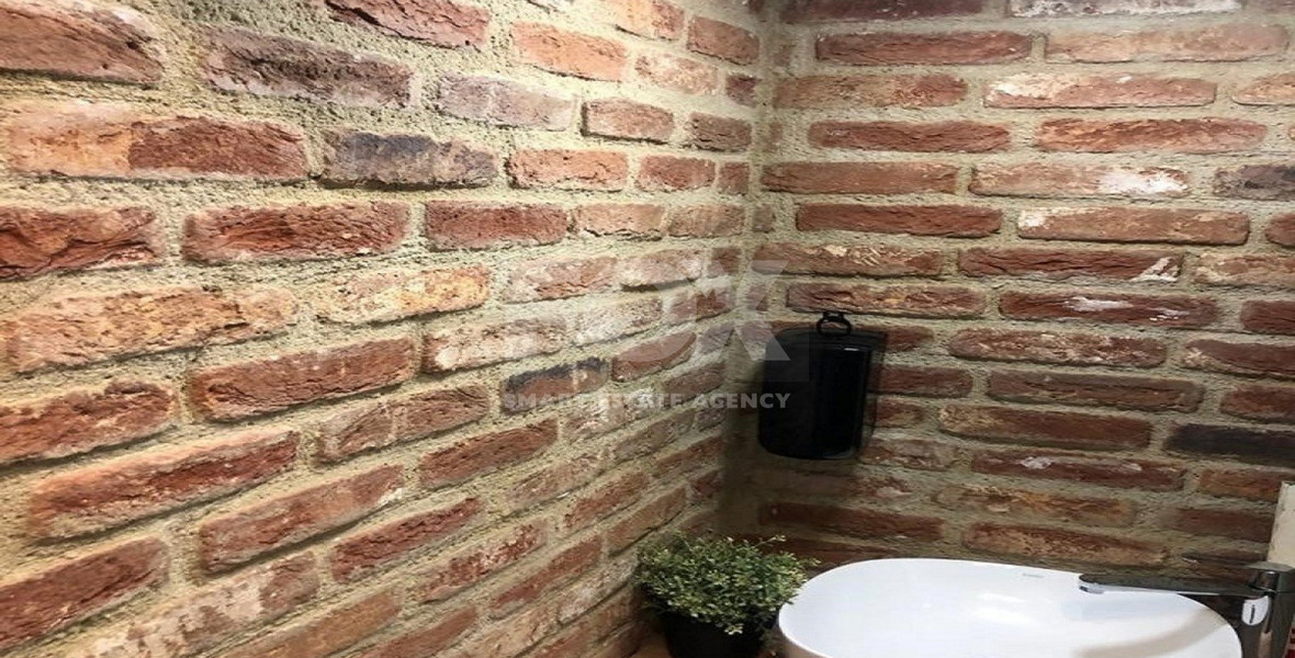 Building To Rent In Agia Trias Limassol